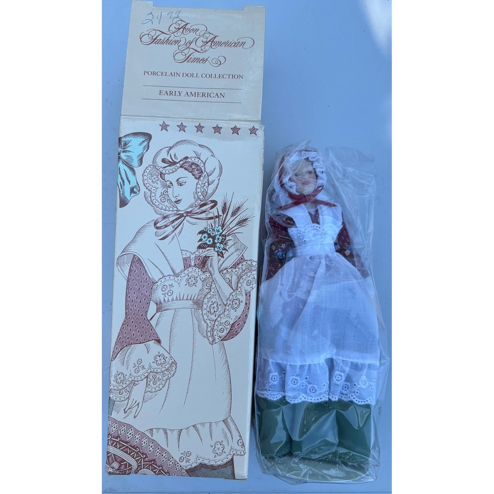 Vintage Avon Fashion of American Times Early‎ American Porcelain Doll NIB Retro